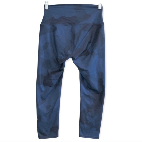 🌈 6/$60, Alo Yoga High Waisted Camo Blue Leggings, Size Small - Picture 2 of 5